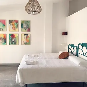Сasa de vacaciones La Casa Móvil. Casa De Artistas, Algodonales